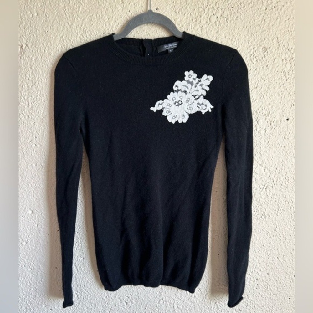 Saks Fifth Ave  cashmere sweater size XS